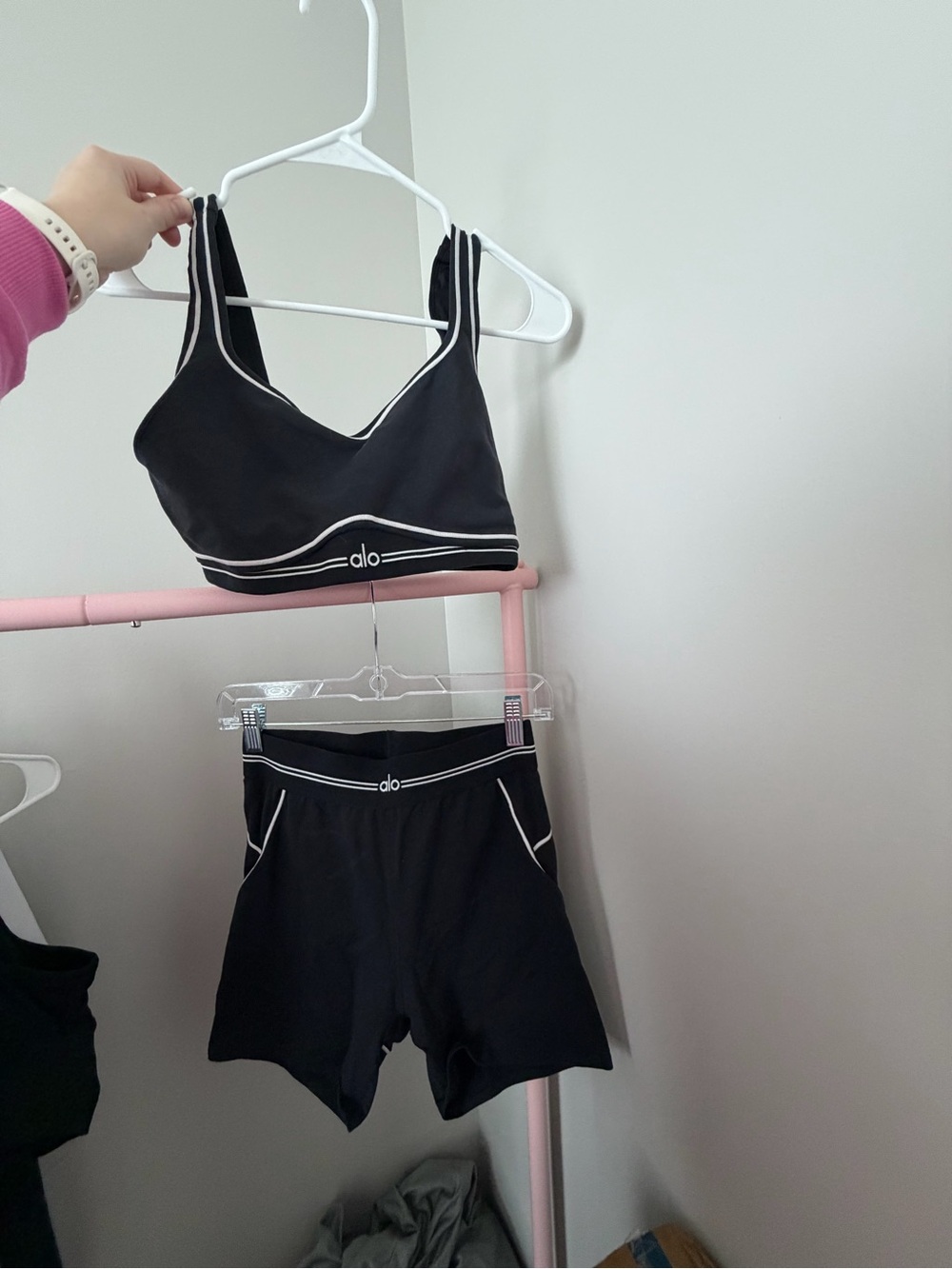 ALO Yoga heart throb short set